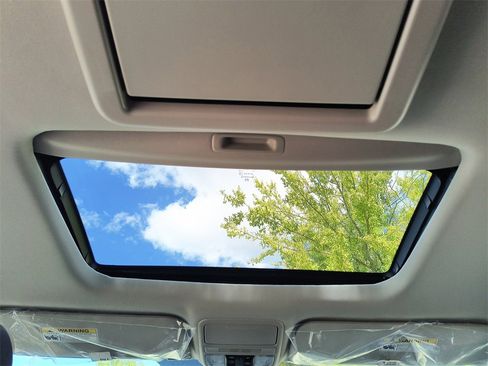 New 2026 Honda Odyssey Touring image 12