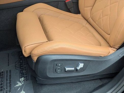 New 2026 BMW X5 xDrive50e w/ M Sport Package image 4