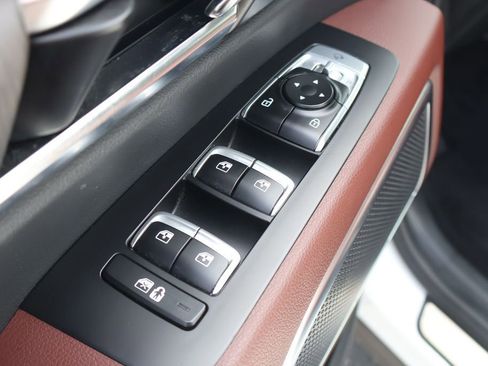 Used 2024 Kia Telluride SX w/ Towing Package AWD/4WD image 10