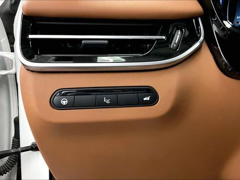 Used 2024 INFINITI QX60 Sensory AWD/4WD image 39