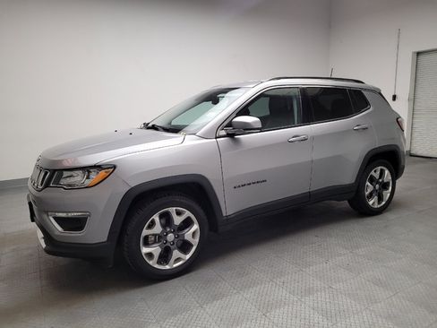 Used 2019 Jeep Compass Limited FWD image 2