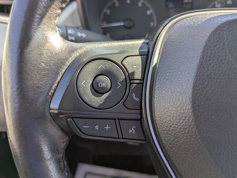 Certified 2023 Toyota Corolla Cross LE image 19