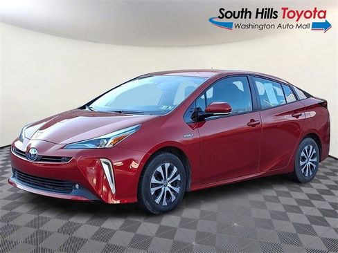 Used 2020 Toyota Prius XLE w/ Advanced Technology Package image 3