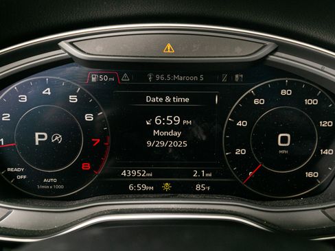 Used 2019 Audi Q5 2.0T Premium Plus w/ Premium Plus Package image 37