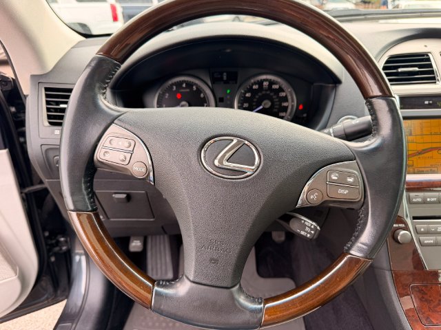 Used 2011 Lexus ES 350 w/ Preferred Accessory Package FWD image 15