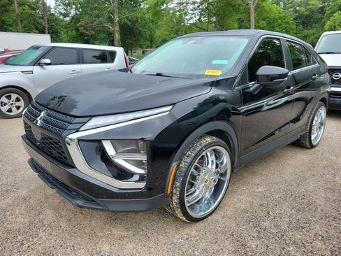 Used 2022 Mitsubishi Eclipse Cross LE FWD image 3