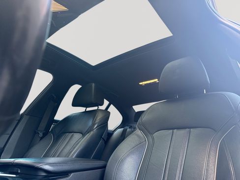 Used 2018 BMW 540i xDrive w/ M Sport Package AWD/4WD image 16