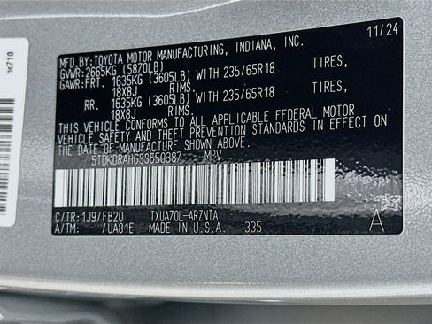 Used 2025 Toyota Highlander LE image 12