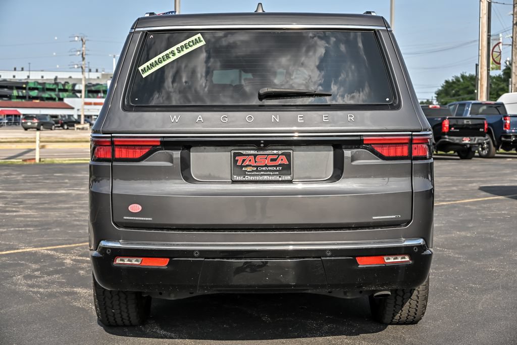 Used 2022 Jeep Wagoneer Series II AWD/4WD image 9