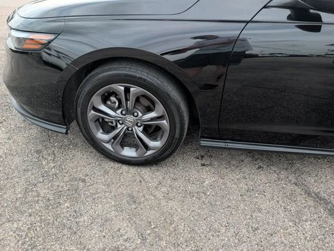 Used 2023 Honda Accord EX image 11