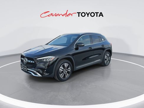 Used 2025 Mercedes-Benz GLA 250 image 4