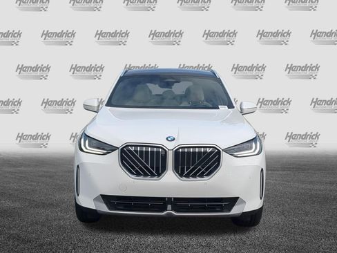 Certified 2025 BMW X3 xDrive30i w/ Premium Package AWD/4WD image 3