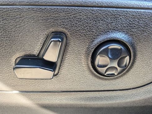 Used 2019 RAM 1500 Big Horn RWD image 17