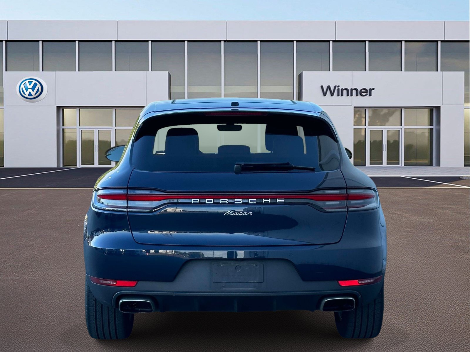 Used 2021 Porsche Macan AWD/4WD image 4