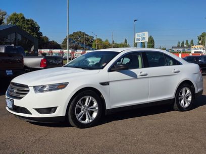 Used 2016 Ford Taurus SE