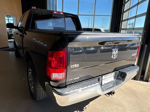 Used 2015 RAM 1500 Classic SLT w/ Luxury Group AWD/4WD image 10