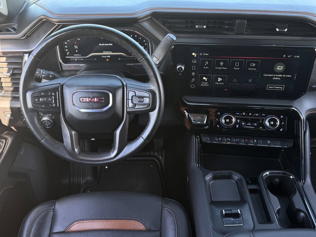 Used 2025 GMC Sierra 2500 AT4 w/ AT4 Premium Plus Package AWD/4WD image 12