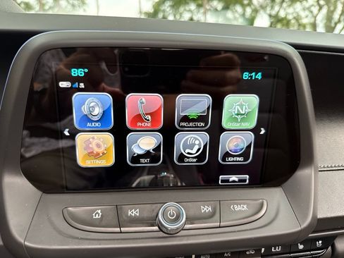 Used 2018 Chevrolet Camaro SS RWD image 30