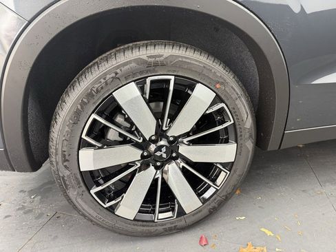 New 2025 Mitsubishi Outlander SE image 10