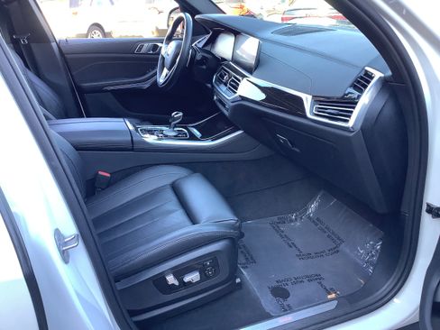 Used 2020 BMW X5 xDrive40i w/ Premium Package image 16