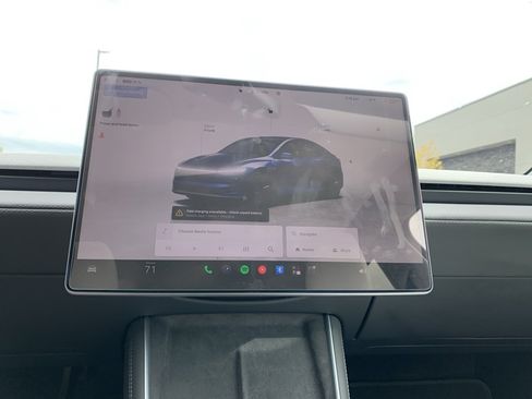 Used 2026 Tesla Model Y 2WD image 22