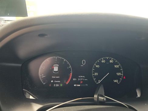 Used 2024 Honda HR-V Sport image 3