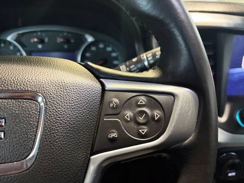 Used 2017 GMC Acadia SLT FWD image 31