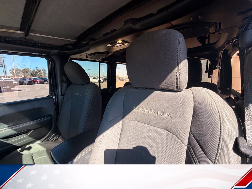 Used 2019 Jeep Wrangler Unlimited Sahara AWD/4WD image 16