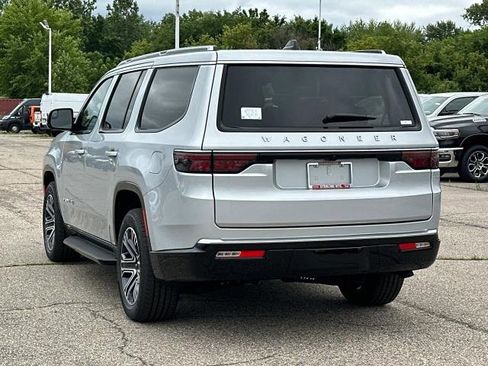New 2025 Jeep Wagoneer 4WD w/ Premium Group I image 4