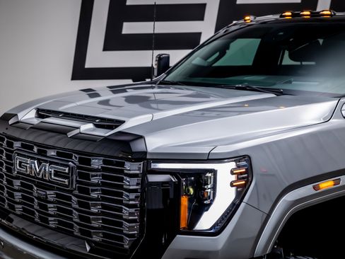 Used 2026 GMC Sierra 2500 Denali Ultimate w/ Max Trailering Package AWD/4WD image 22