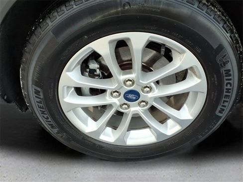 Used 2022 Ford Escape SE w/ Convenience Package image 18