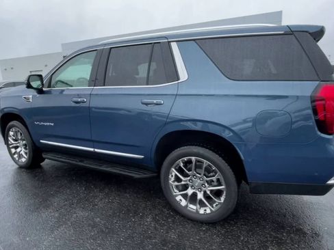 Used 2026 GMC Yukon Elevation w/ Elevation Premium Package AWD/4WD image 3