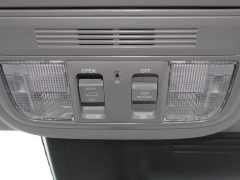 Used 2021 Honda CR-V EX image 12