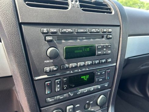 Used 2004 Ford Thunderbird RWD image 13