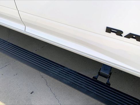 Used 2026 RAM 2500 Limited AWD/4WD image 32