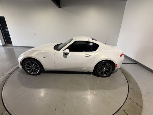 Used 2017 MAZDA MX-5 Miata RF Grand Touring RWD image 8