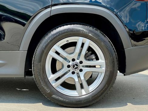 Certified 2023 Mercedes-Benz GLB 250 4MATIC image 11