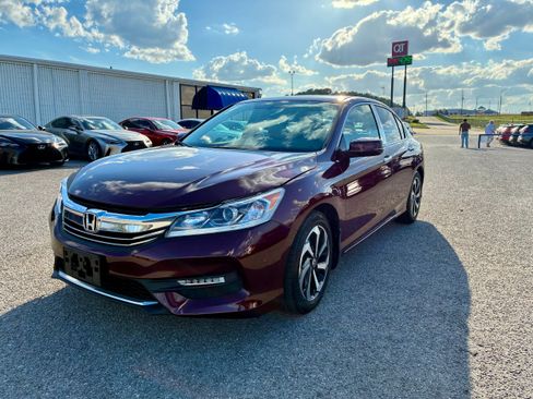 Used 2017 Honda Accord EX-L image 6