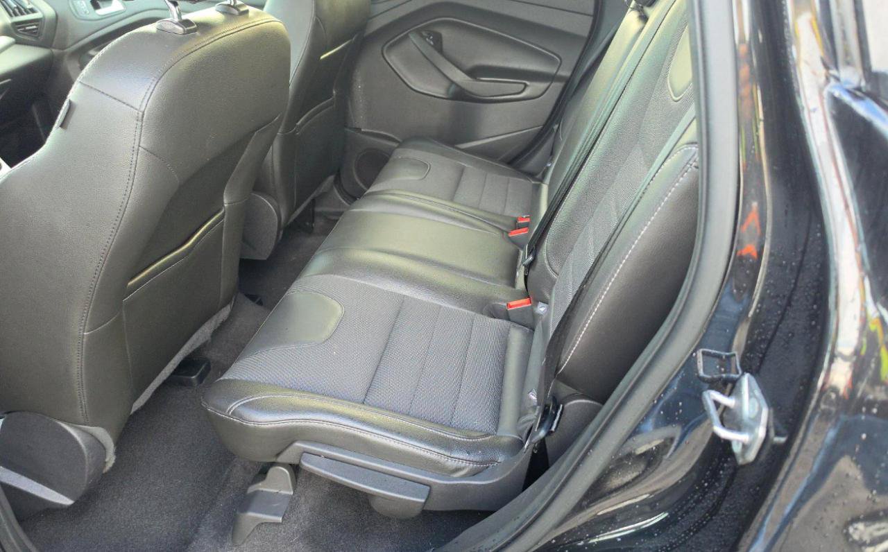 Used 2015 Ford Escape SE w/ SE Chrome Package AWD/4WD image 14