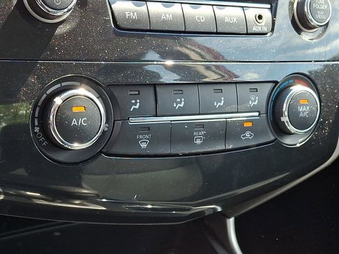 Used 2015 Nissan Altima 2.5 S w/ Sport Value Package FWD image 19