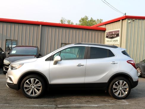 Used 2019 Buick Encore Preferred w/ Safety Package image 4