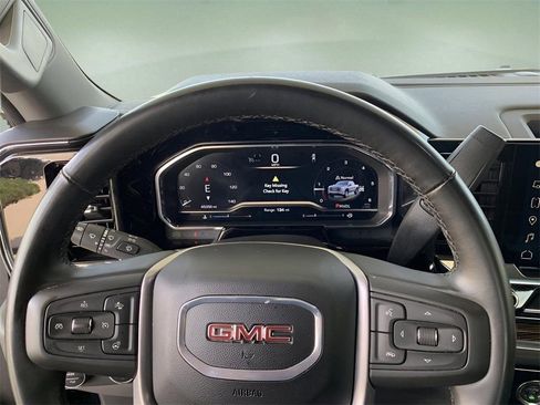 Used 2024 GMC Sierra 1500 SLE image 35
