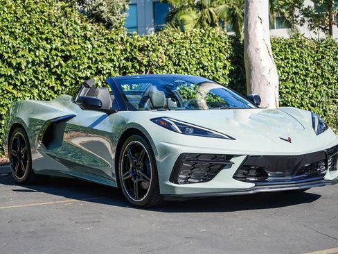 Used 2024 Chevrolet Corvette Stingray Convertible w/ 1LT RWD image 28