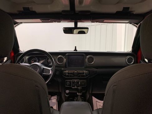 Used 2022 Jeep Gladiator Overland image 17