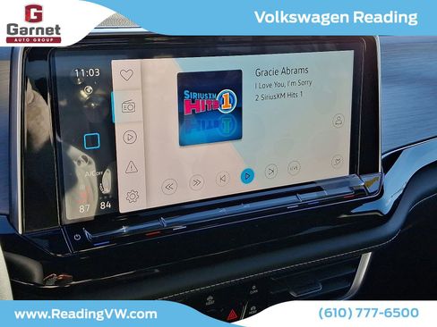 Used 2025 Volkswagen Atlas Cross Sport SE image 12