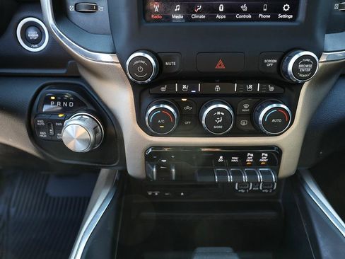 Used 2019 RAM 1500 Laramie w/ Sport Appearance Package AWD/4WD image 19