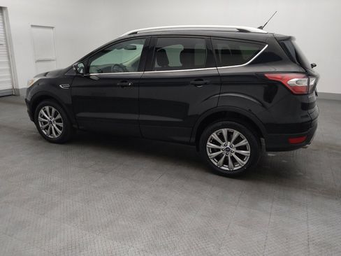 Used 2018 Ford Escape Titanium image 3