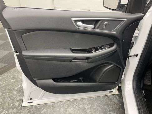 Used 2018 Ford Edge SEL image 7