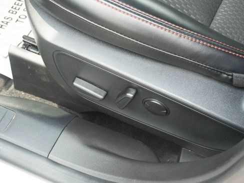 Used 2024 Ford Escape ST-Line w/ Tech Pack #1 FWD image 15
