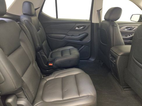 Used 2019 Chevrolet Traverse LT FWD image 19